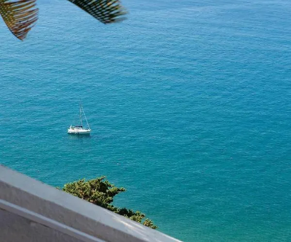 Couette-café Le Calandre 4*